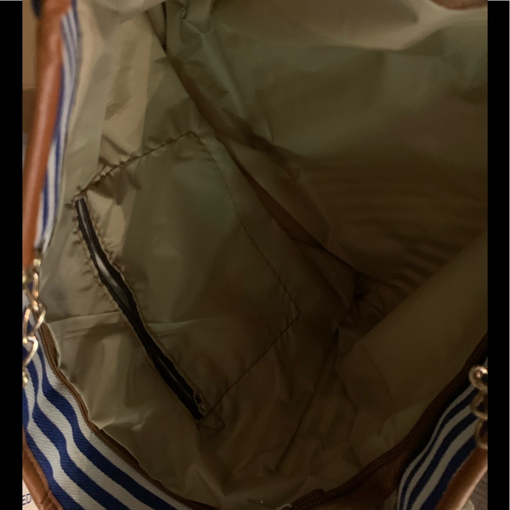 Handbag..  Tote - Picture 6 of 12